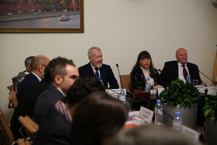 8Z5A5834_1.jpg 8Z5A5834_1.jpg