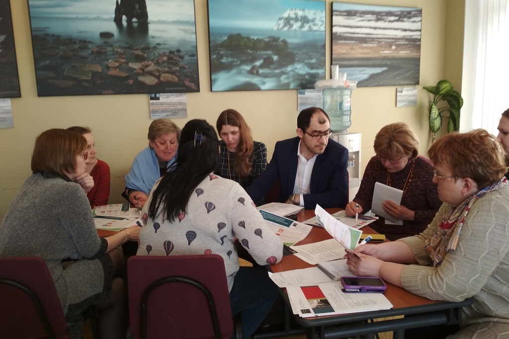 Работа участников форсайт-сессии в малых группах