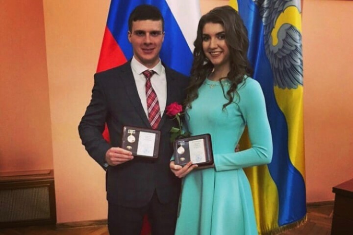 i8t94WsTxGs.jpg i8t94WsTxGs.jpg