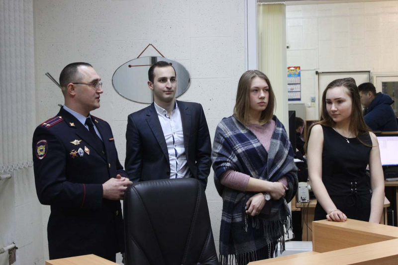 Studencheskiy_desant_v_UMVD_Rossii_po_Kirovskoy_oblasti_6-800x600.jpg Studencheskiy_desant_v_UMVD_Rossii_po_Kirovskoy_oblasti_6-800x600.jpg